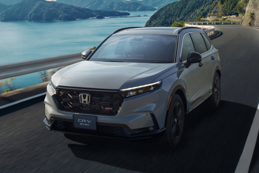 Кроссовер Honda CR-V добрался до Японии с большим опозданием
