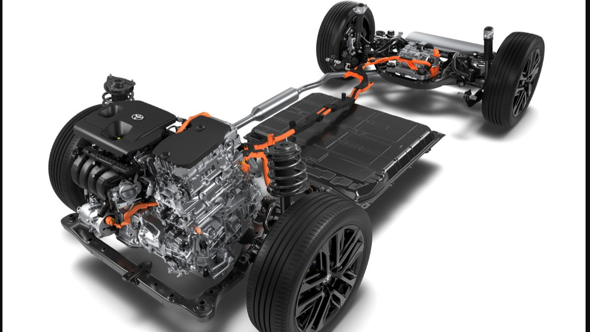 Toyota RAV4: подзаряжаемый гибрид в Японии и продажи Wildlander в Китае