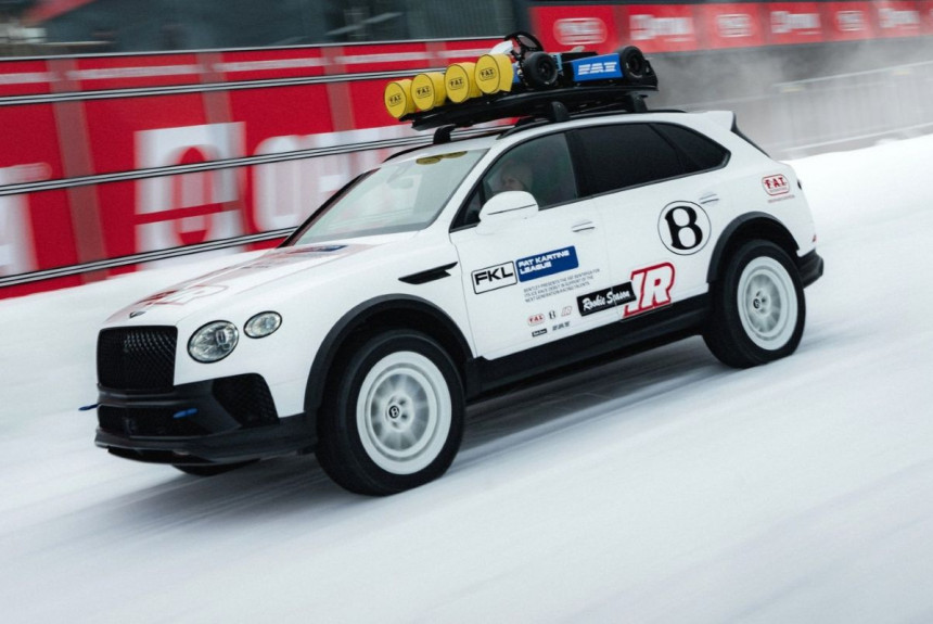 Для ледовой гонки построен кроссовер Bentley Bentayga X