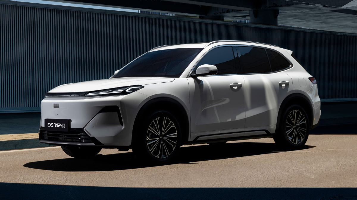 Для России анонсирован последовательный гибрид Geely EX5 EM-R