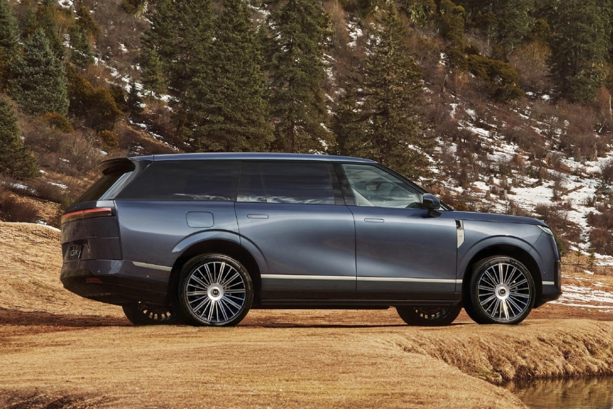 Xpeng представил флагманский кроссовер уровня Li L9