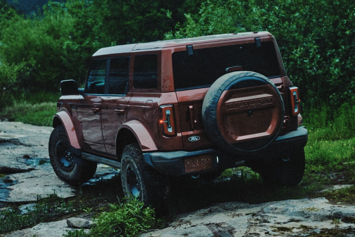 Ford Bronco 2027 модельного года: новый мотор V6 и другие доработки