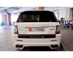 Задняя часть автомобиля Range Rover Sport