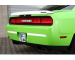   Dodge Challenger SRT-8