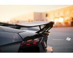 Красивый тюнингованный автомобиль Lamborghini Aventador 8