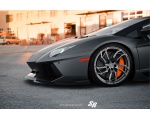 Дорогой автомобиль Lamborghini Aventador
