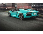 Красивый тюнингованный автомобиль Lamborghini Aventador 4