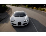 Дорогой автомобиль Bugatti Veyron 73