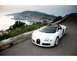 Bugatti Veyron в салоне и на дорогах 117