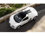 Красивый автомобиль Bugatti Veyron 37