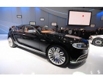 Необычный и красивый дизайн автомобиля Bugatti Veyron 135