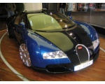 Bugatti Veyron в салоне и на дорогах 121
