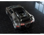 Красивый автомобиль Bugatti Veyron 25