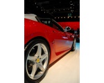 Красивы и шикарный автомобиль Ferrari 56