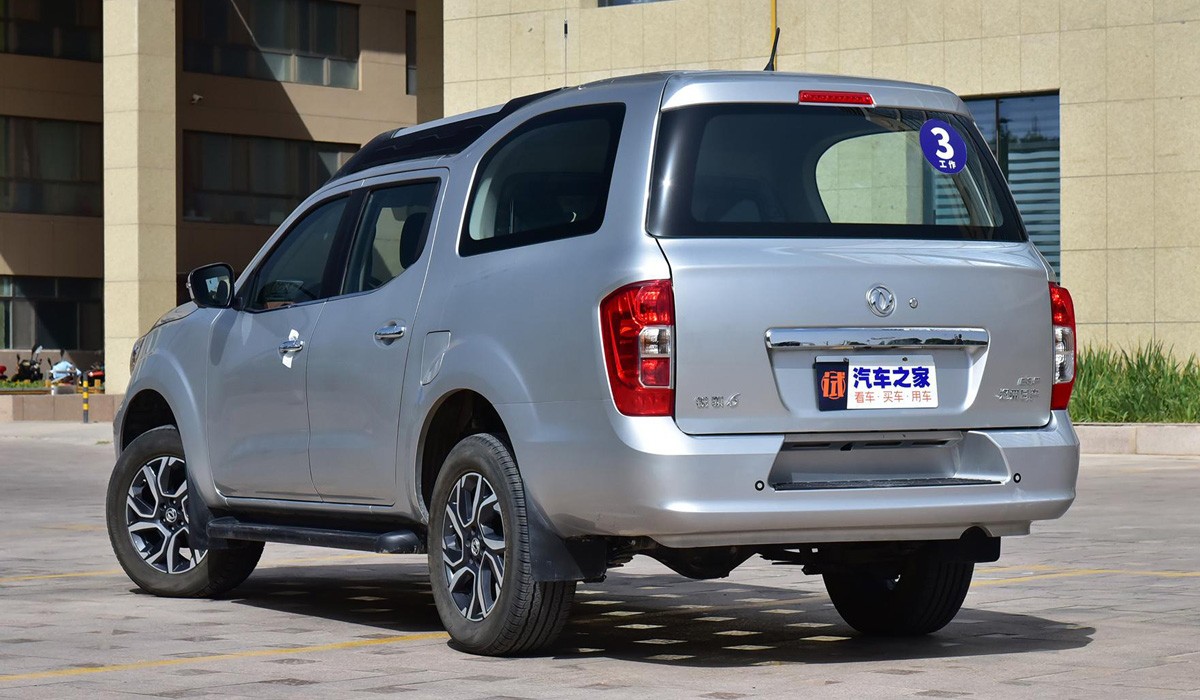 Dongfeng Palaso, или Как малой кровью сделать внедорожник из пикапа Dongfeng Palaso, или Как малой кровью сделать внедорожник из пикапа