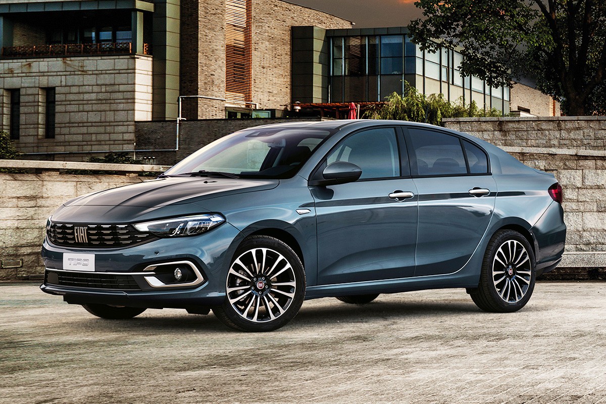 Семейство Fiat Tipo: рестайлинг и Cross-версия Семейство Fiat Tipo: рестайлинг и Cross-версия