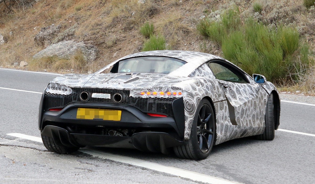 Гибридный суперкар McLaren серии HPH: новые подробности Гибридный суперкар McLaren серии HPH: новые подробности