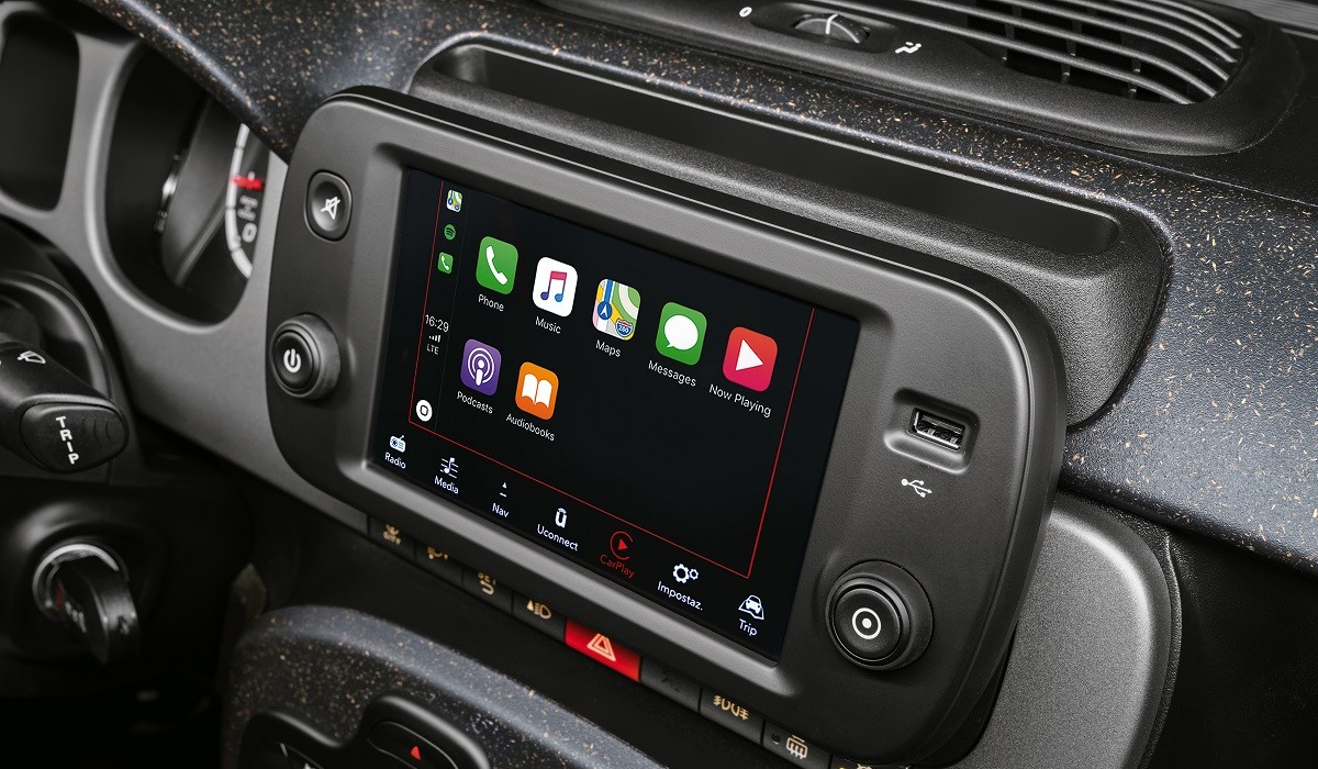 Хэтчбек Fiat Panda обновлен на десятом году жизни