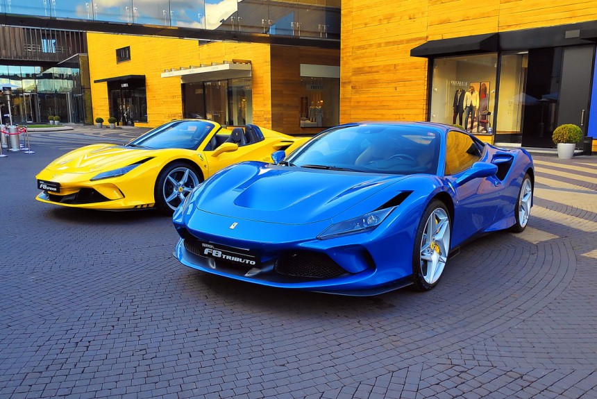 Ferrari в России: дебют моделей F8 и Roma в ожидании кроссовера Ferrari в России: дебют моделей F8 и Roma в ожидании кроссовера