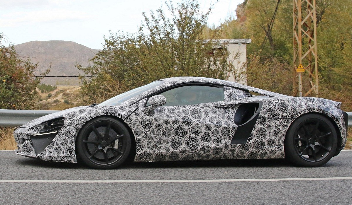 Гибридный суперкар McLaren серии HPH: новые подробности Гибридный суперкар McLaren серии HPH: новые подробности