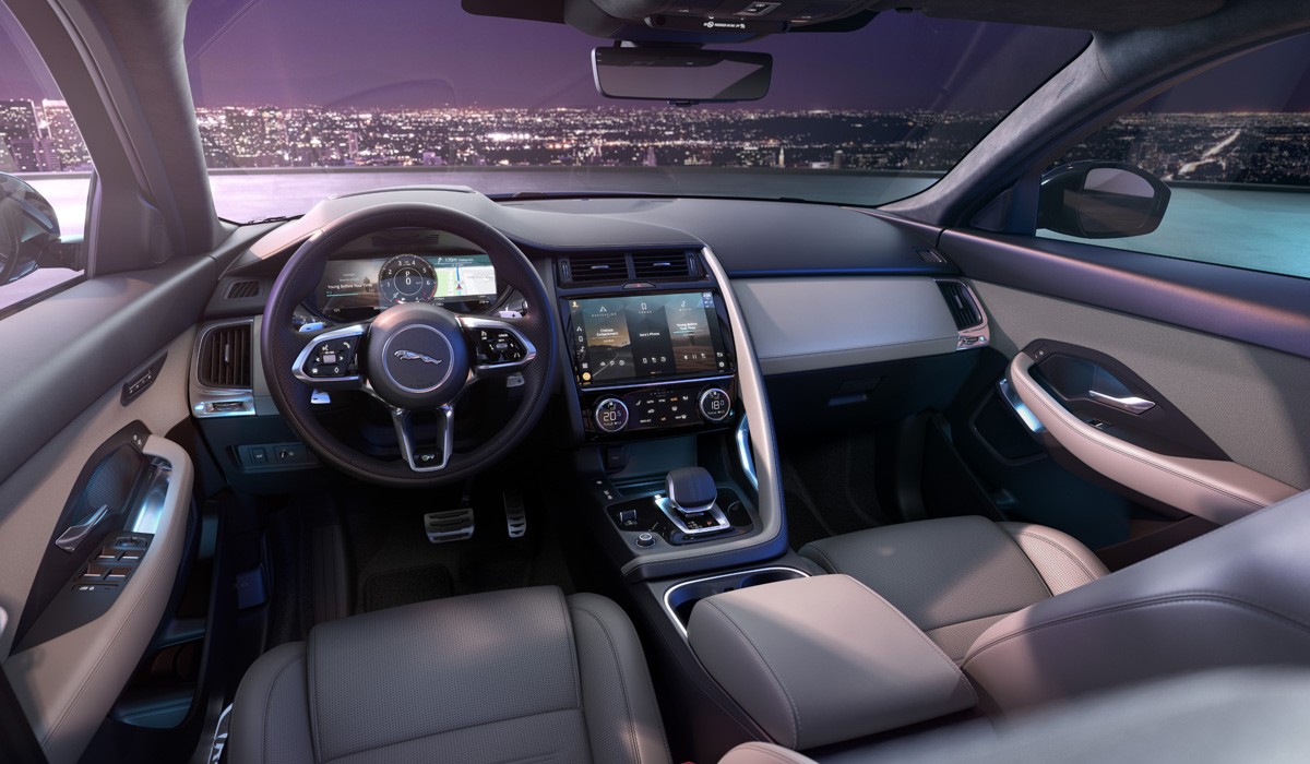 Кроссовер Jaguar E-Pace: обновление и расширенная гамма