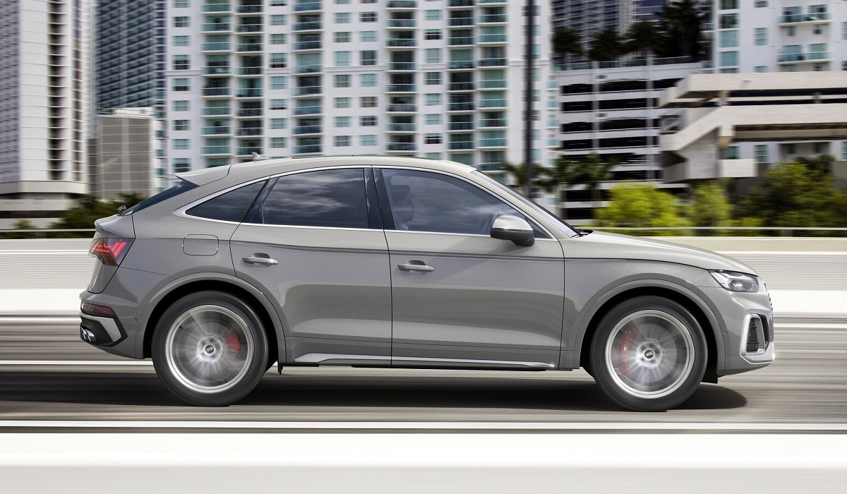 Купеобразный кроссовер Audi SQ5 Sportback: официальная премьера