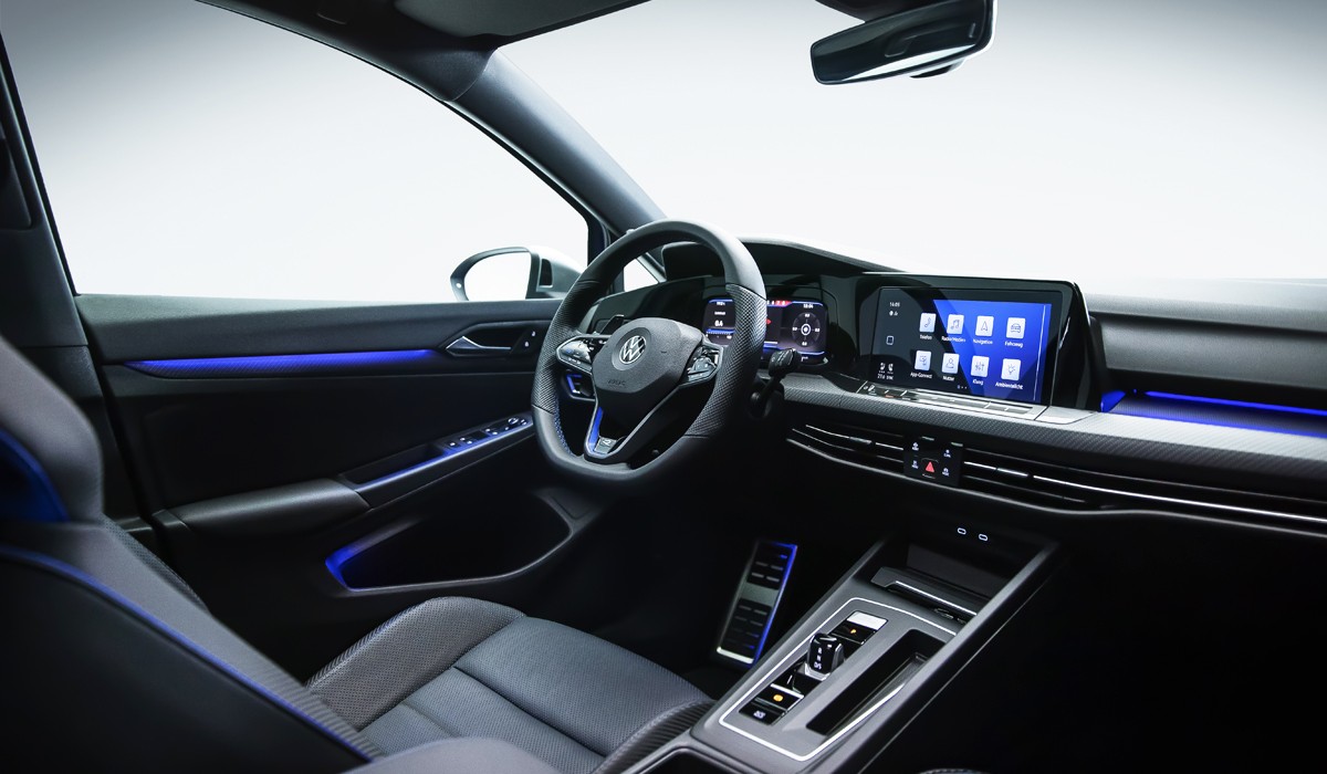 Представлен новый Volkswagen Golf R с дрифт-режимом Представлен новый Volkswagen Golf R с дрифт-режимом