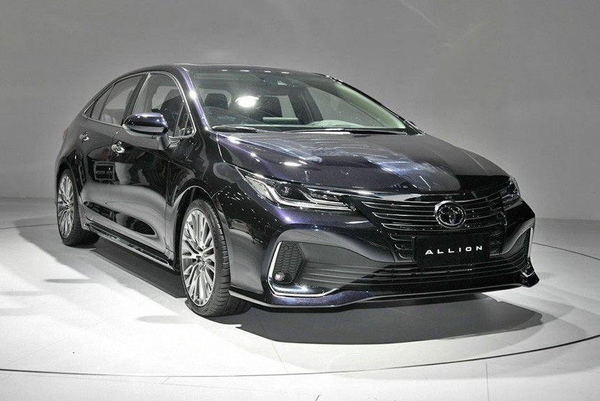 Новый седан Toyota Allion, или самая престижная Corolla