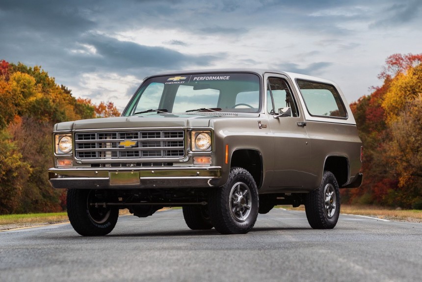 Внедорожник Chevrolet K5 Blazer-E примерил технику электрохэтчбека Внедорожник Chevrolet K5 Blazer-E примерил технику электрохэтчбека