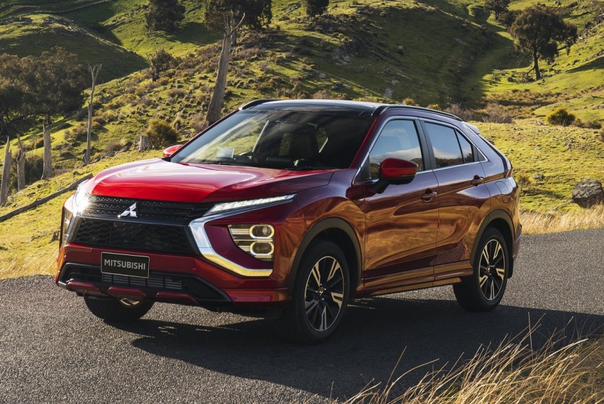Обновленный кроссовер Mitsubishi Eclipse Cross заметно прибавил в габаритах Обновленный кроссовер Mitsubishi Eclipse Cross заметно прибавил в габаритах