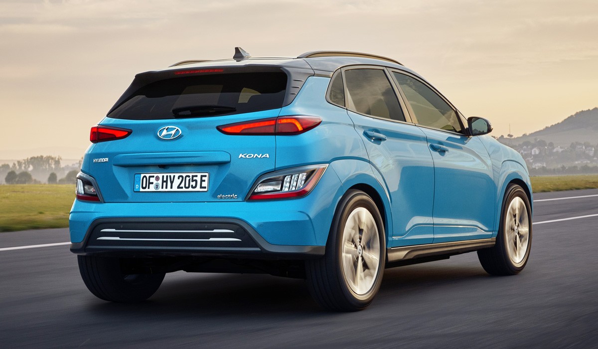 Кроссовер Hyundai Kona Electric обновлен отдельно от версий с ДВС Кроссовер Hyundai Kona Electric обновлен отдельно от версий с ДВС