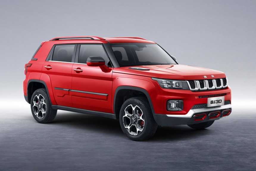 Кроссовер Beijing BJ30 примерил фирменный стиль марки