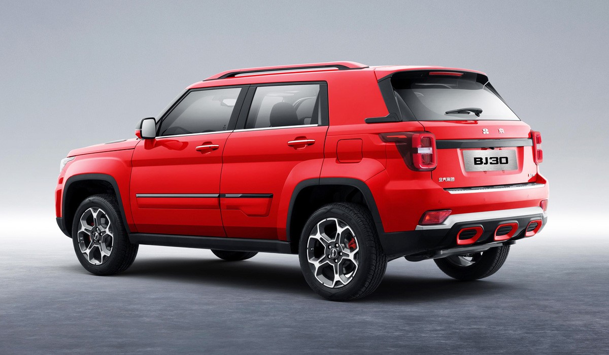 Кроссовер Beijing BJ30 примерил фирменный стиль марки