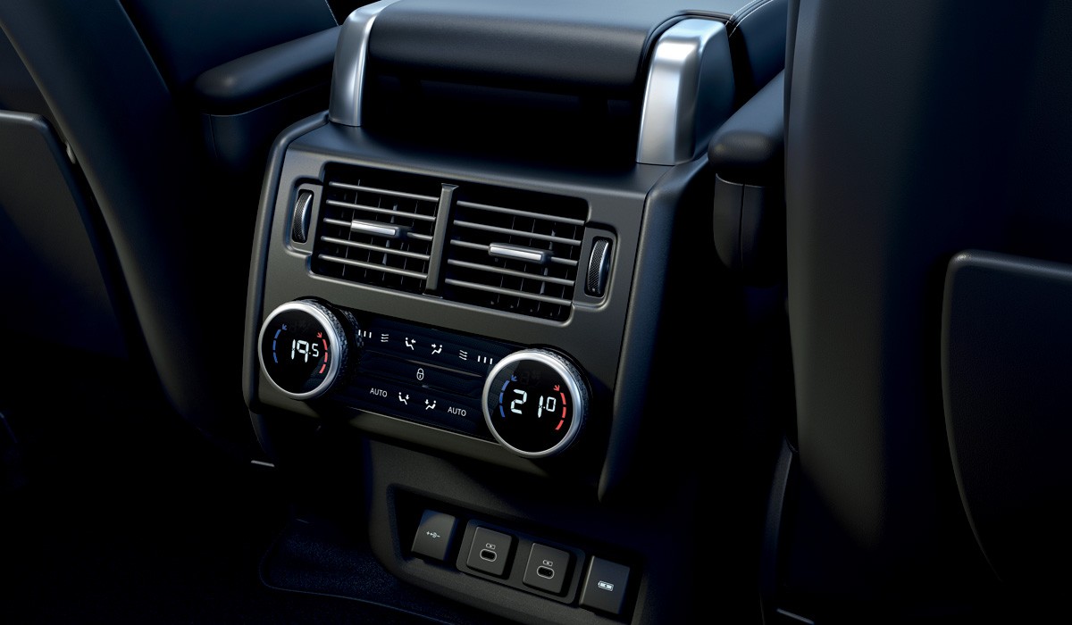 Обновленный Land Rover Discovery — с другими моторами и без пружин