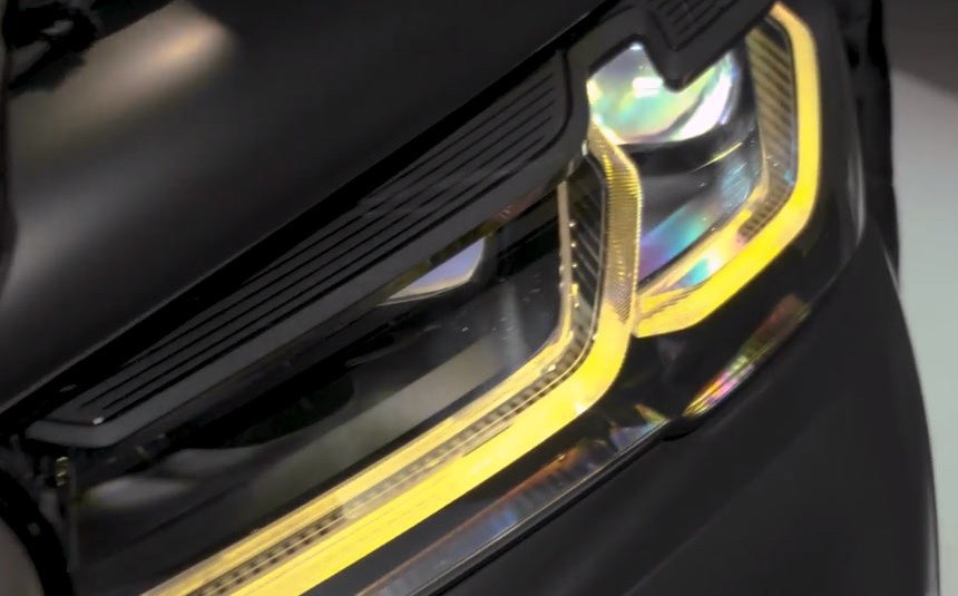 Экстремальный седан BMW M5 CS показали на тизере Экстремальный седан BMW M5 CS показали на тизере