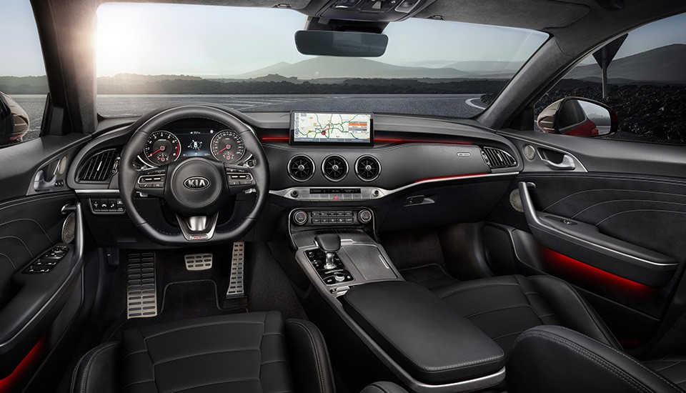 Обновленный лифтбек Kia Stinger: для России со старыми моторами Обновленный лифтбек Kia Stinger: для России со старыми моторами