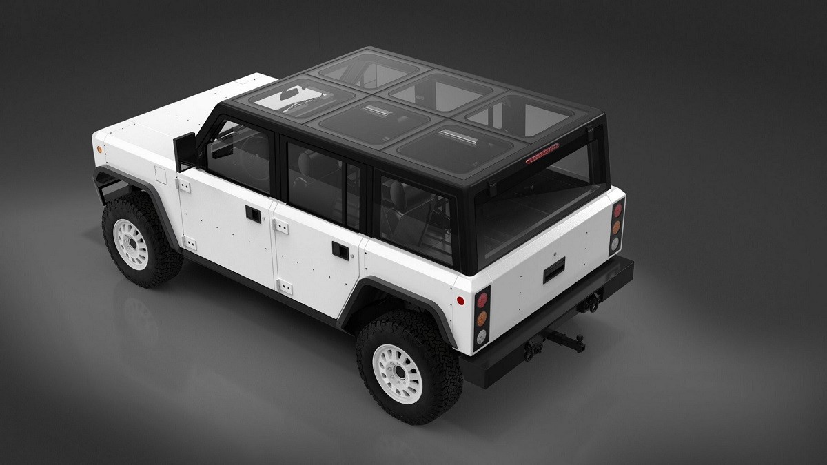 Bollinger показал серийные версии электрических вездеходов Bollinger показал серийные версии электрических вездеходов