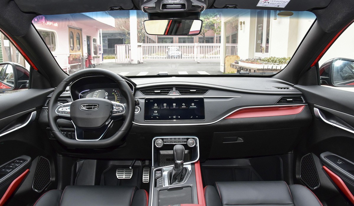 F-Type, да не тот: обновленный седан Geely Binrui F-Type, да не тот: обновленный седан Geely Binrui