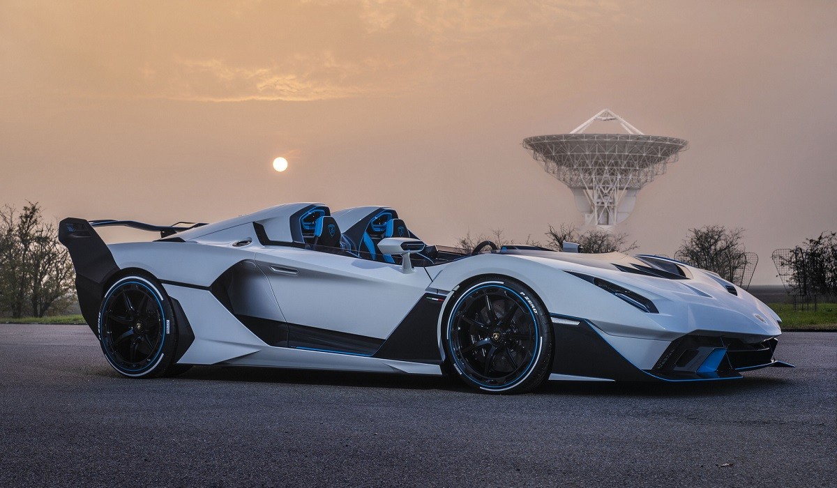 Lamborghini SC20: уникальный родстер с атмосферным V12 Lamborghini SC20: уникальный родстер с атмосферным V12