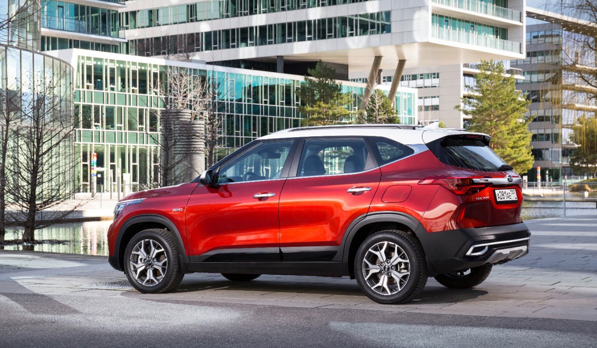 Кроссовер Kia Seltos обзавелся обновленными комплектациями и подорожал Кроссовер Kia Seltos обзавелся обновленными комплектациями и подорожал