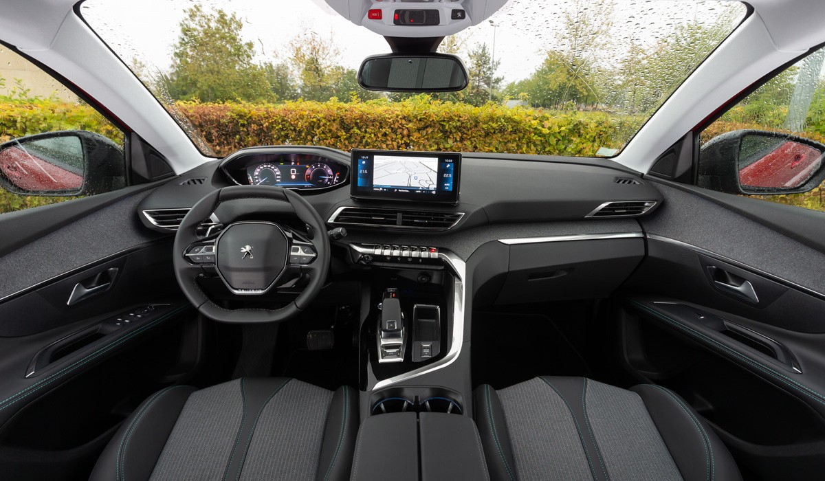 Обновленные Peugeot 3008 и 5008: цены в России Обновленные Peugeot 3008 и 5008: цены в России