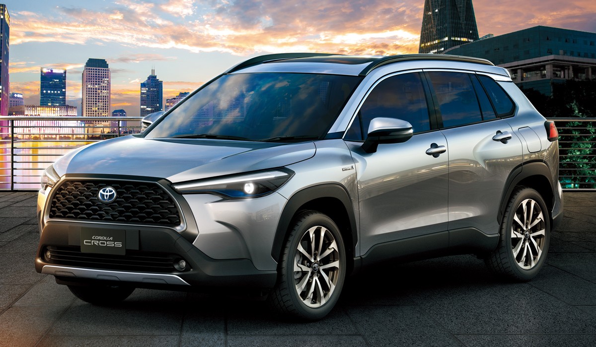 Toyota Yaris Cross выглядит уже серьёзный чем предыдущее поколение Toyota Yaris Cross выглядит уже серьёзный чем предыдущее поколение