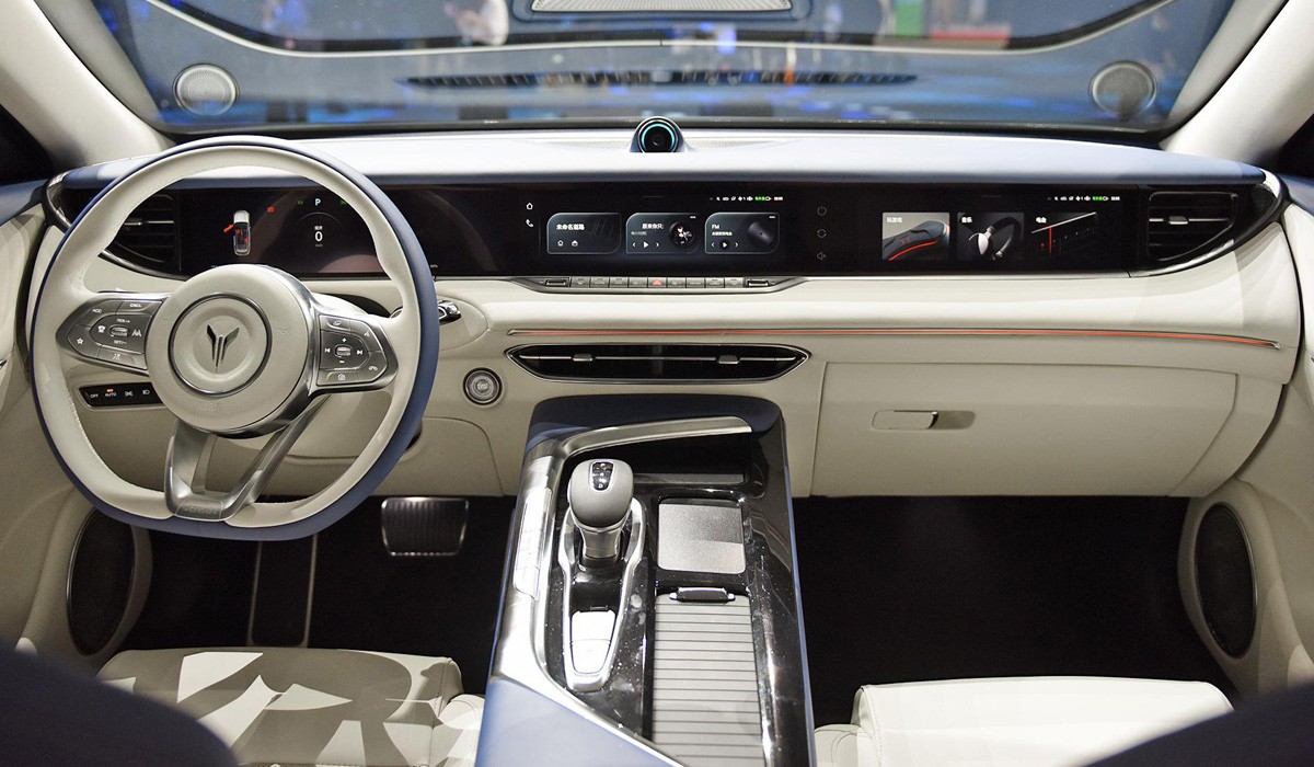 Новый кроссовер Voyah Free: электромобиль или гибрид Новый кроссовер Voyah Free: электромобиль или гибрид