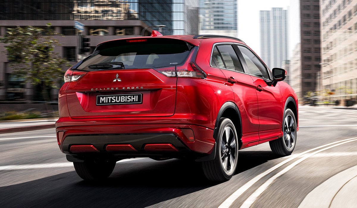 Обновленный Mitsubishi Eclipse Cross приедет в Россию с атмосферником Обновленный Mitsubishi Eclipse Cross приедет в Россию с атмосферником