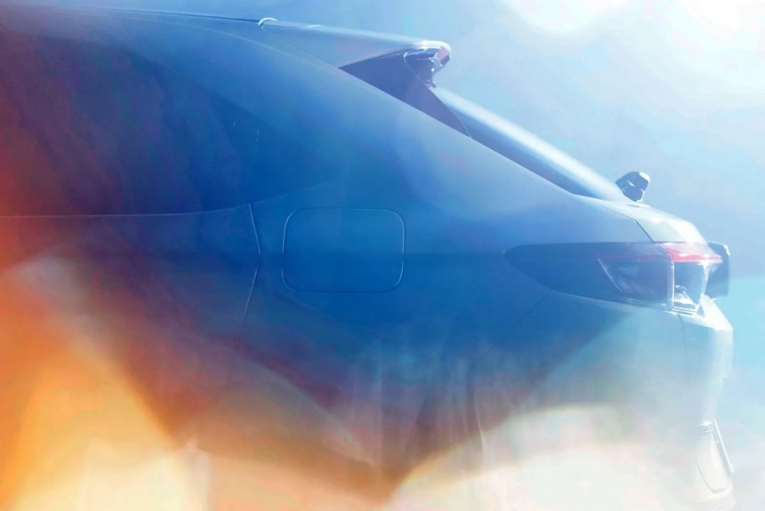 Кроссовер Honda HR-V нового поколения представят через месяц Кроссовер Honda HR-V нового поколения представят через месяц