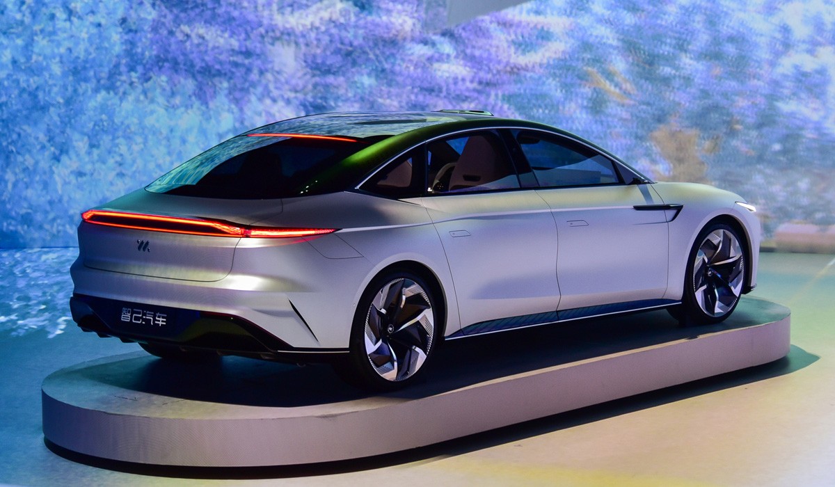 Концерн SAIC представил электромобили под новой маркой IM Концерн SAIC представил электромобили под новой маркой IM