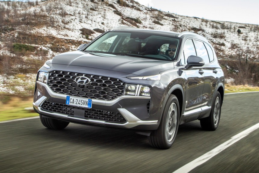 Обновленный Hyundai Santa Fe: версии для России