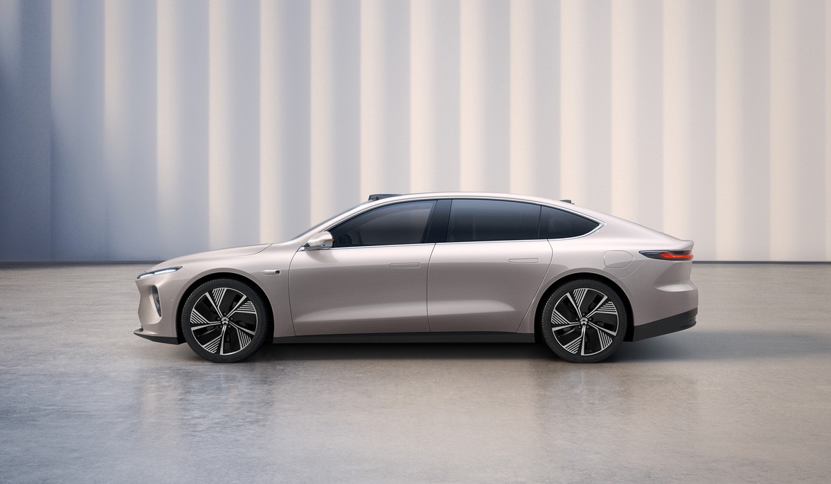 Новый седан Nio ET7: 1000 км и подписка на батарею и автопилот Новый седан Nio ET7: 1000 км и подписка на батарею и автопилот