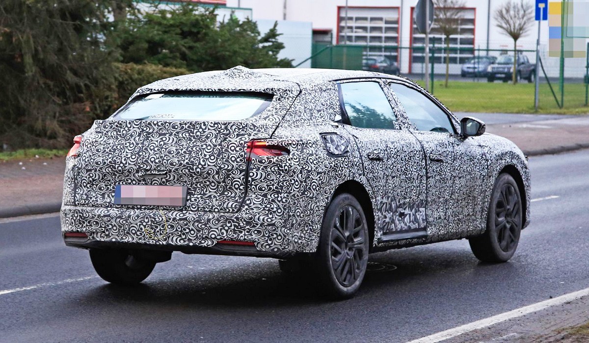 Citroen C5 вернется в формате приподнятой пятидверки Citroen C5 вернется в формате приподнятой пятидверки