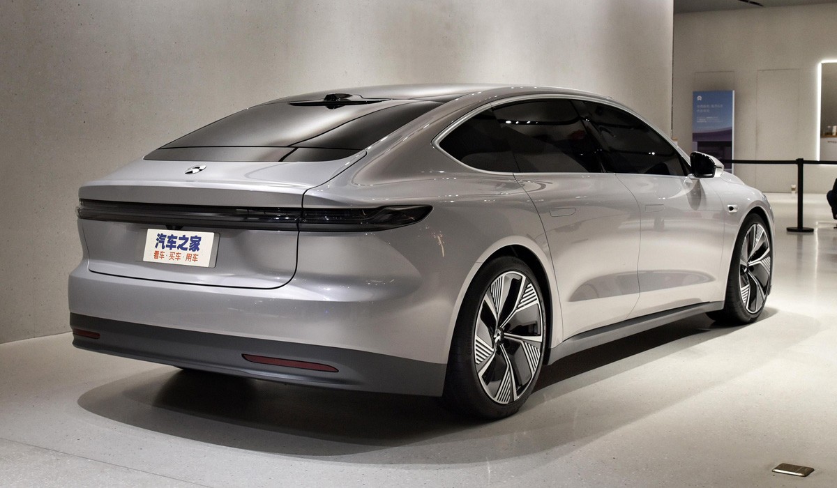 Новый седан Nio ET7: 1000 км и подписка на батарею и автопилот Новый седан Nio ET7: 1000 км и подписка на батарею и автопилот